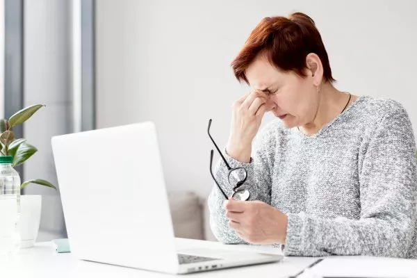 Come diagnosticare per tempo la retinopatia miopica e apprestare la cura migliore  Come diagnosticare per tempo la retinopatia miopica e apprestare la cura migliore