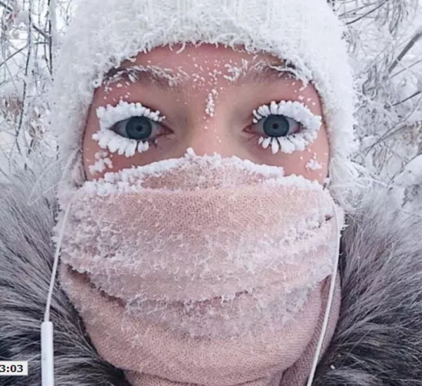 Problemi agli occhi in inverno: come difenderci dai danni del freddo Problemi agli occhi in inverno: come difenderci dai danni del freddo