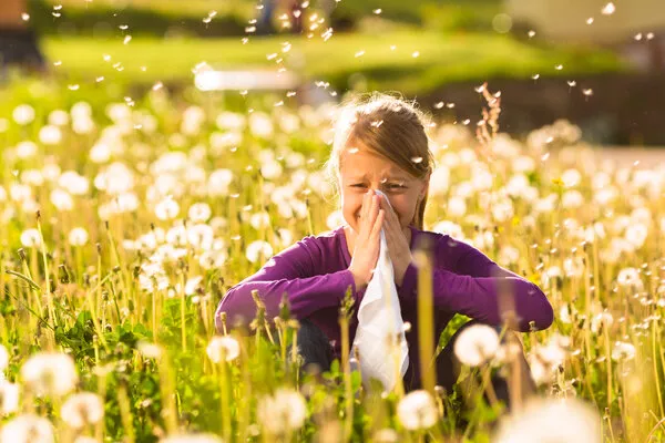 Primavera e allergie: come proteggere i nostri occhi