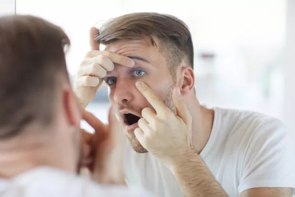 Lenti a contatto sono sicure durante la pratica sportiva Lenti a contatto sono sicure durante la pratica sportiva