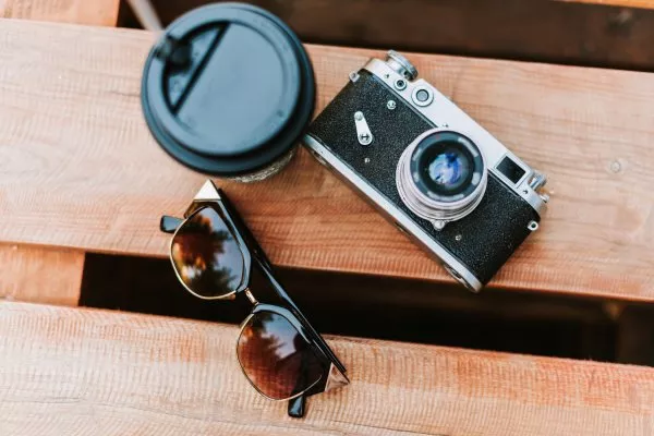 OCCHIALI ANNI 50 o 60?